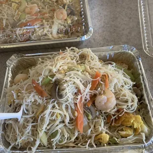 Mei Fun boil noodles! Supposed to be stir fried