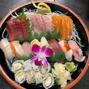 Combo Sashimi Dinner