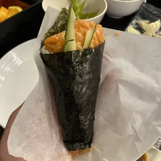 Spicy Salmon Hand Roll
