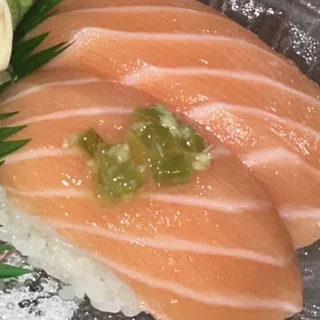 Salmon Nigiri