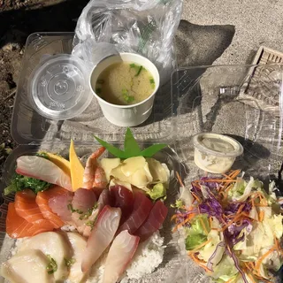 Chirashi Sushi