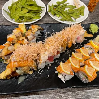 Spicy Salmon Hand Roll