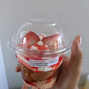 Strawberry Honeycake Sundae