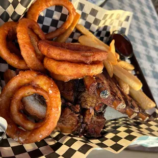 2 meat platter  Ribs Burnt ends (when available)