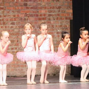 KCYA CSA Ballet V Dancer  -   Ballet, Tap, Jazz, Tumbling and Hip Hop Classes and Performance Opportunities-  www.kcya.org or 816-531-4022