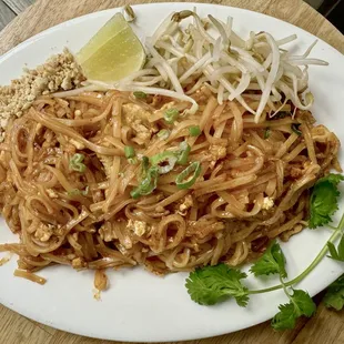 ramen and noodles, food