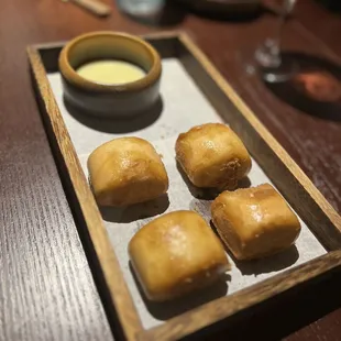 Fried buns and condensed milk