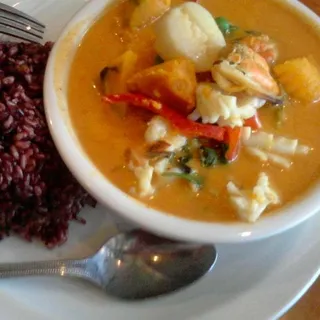 Pumpkin Seafood Curry