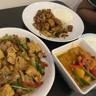RJ3. Vegan Roasted Duck Curry
