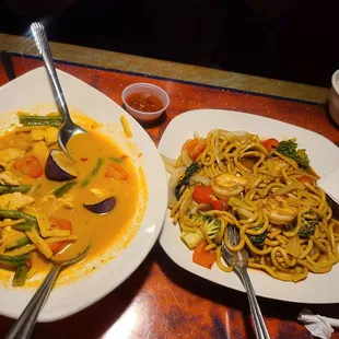 Chicken red curry and shrimp dragon noodles