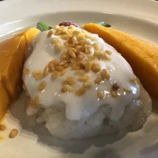 Fresh Mangoes and Sticky Rice