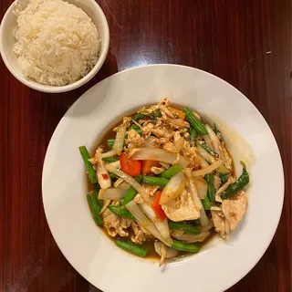 29. Pad Kaprow Dinner