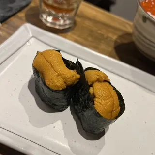 2 Pieces Uni Sushi