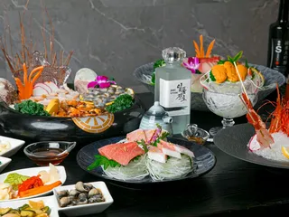 Moon Beach Sashimi & Grill