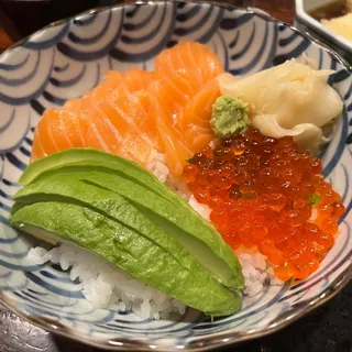 Salmon Ikura Don