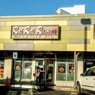 Ahi n Vegetable, Rai Rai Ramen, Machete mean Sandwiches - daytime