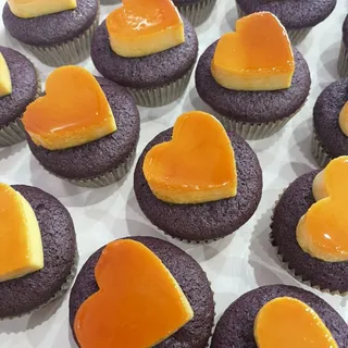 Ube Flan Cupcakes