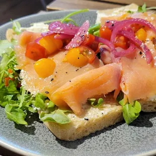 Salmon toast