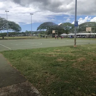 Chillin on this Saturday at Kapolei Rec (for a family party) *5/13/23