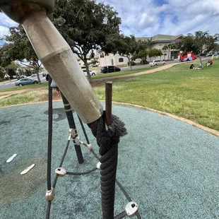 Good park. Just wanted to post in hopes it gets repair before someone gets hurt. Metal bar sticking out of the rope.