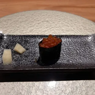 Nigiri - Inure (Salmon Roe)
