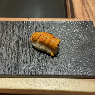 Uni nigiri