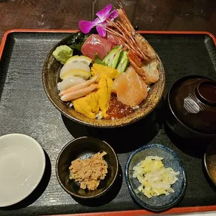 Special Chirashi Gozèn by Chef Tèrashima.