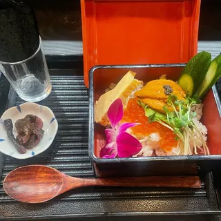 Uni Ikura Box