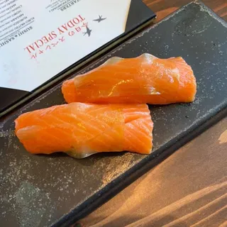 Salmon Sushi