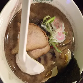 Kuro (Black)Tonkotsu Ramen