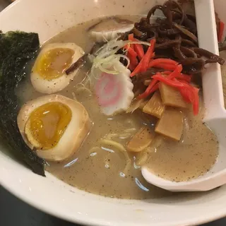 Kuro - Black - Tonkotsu