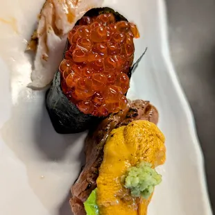 A5 wagyu with uni, Ikura, snapper