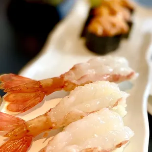 Sweet Shrimp Sushi and Uni (background)