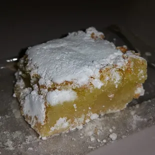Lilikoi lemon bar