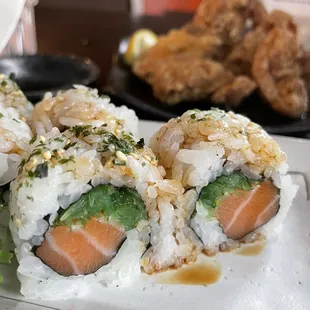 Poke Roll Salmon