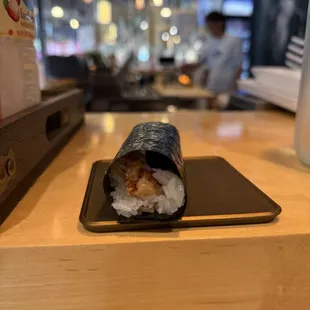 Salmon Handroll