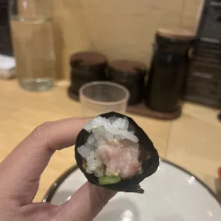 Yellowtail Hand Roll