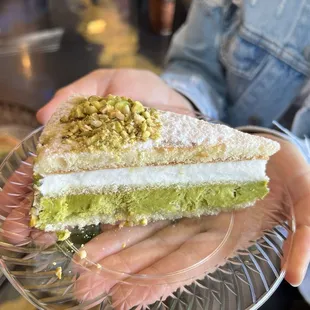 Pistachio cake