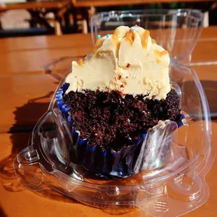 Werther's Original 50th Celebration Caramel Cupcake