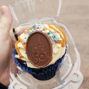 50 anniversary cupcake.