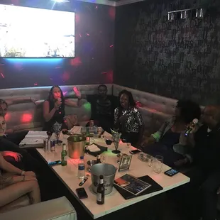 Oh it's awesome here!! This is the go to spot, and Jay is a great server! A hidden jewel!