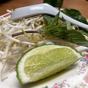 Pho garnishments