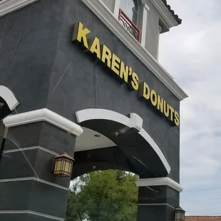 the entrance to the restaurant