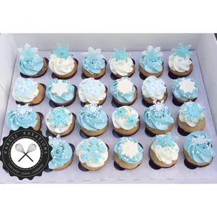 Some of the gorgeous and equally delicious cupcakes she made