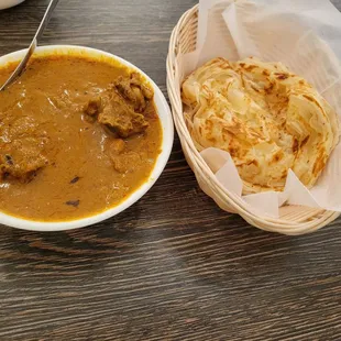 Porotta and chicken varuthara