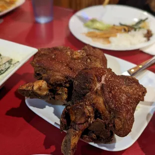 Crispy pata - 2 shanks
