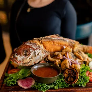 Whole fried fish