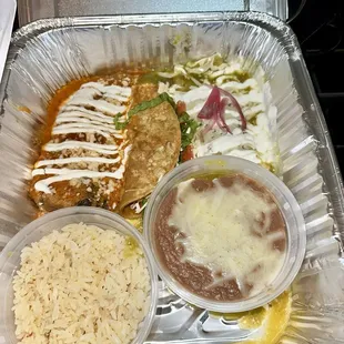 Take away  Enchilada Verde, taco de pollo, chile relleńo, arroz y frijoles May 4, 2024