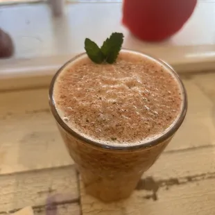 Strawberry lemonade