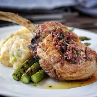pork chop with asparagus and mashed potatoes
